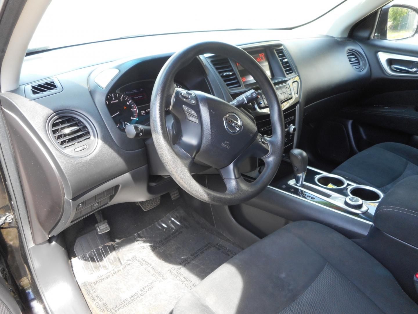 2014 Black Nissan Pathfinder S 4WD (5N1AR2MM7EC) with an 3.5L V6 DOHC 24V engine, Continuously Variable Transmission transmission, located at 2553 Airline Blvd, Portsmouth, VA, 23701, (757) 488-8331, 36.813889, -76.357597 - ***VEHICLE TERMS*** Down Payment: $1499 Weekly Payment: $110 APR: 23.9% Repayment Terms: 42 Months *** CALL ELIZABETH SMITH - DIRECTOR OF MARKETING @ 757-488-8331 TO SCHEDULE YOUR APPOINTMENT TODAY AND GET PRE-APPROVED RIGHT OVER THE PHONE*** - Photo#9